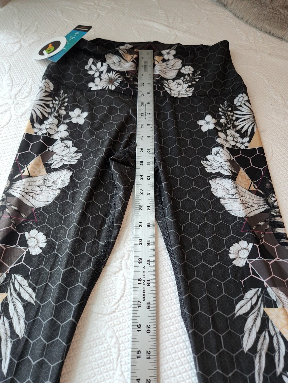 Black Floral Hexagon Print Leggings with Beige Accents - Picture 4 of 7